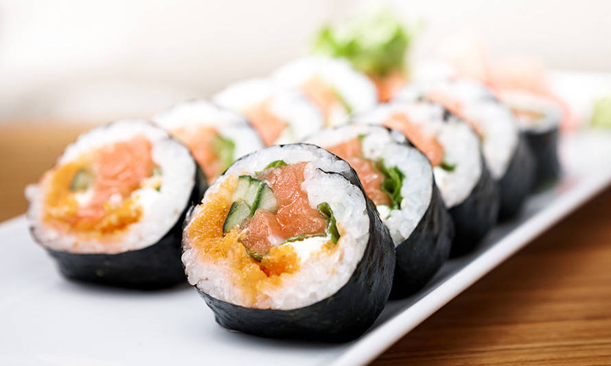 La mayoría de los locales de sushi desconocen la especie de salmón que ofrecen en sus menús, según estudio