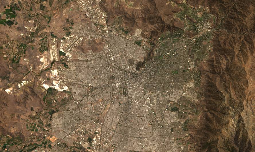 Anuncian proyecto de monitoreo satelital terrestre y marítimo para Chile