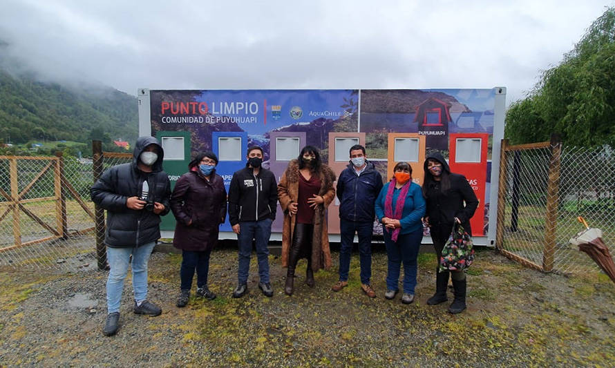 Vecinos de Puyuhuapi inauguran punto limpio con apoyo de AquaChile