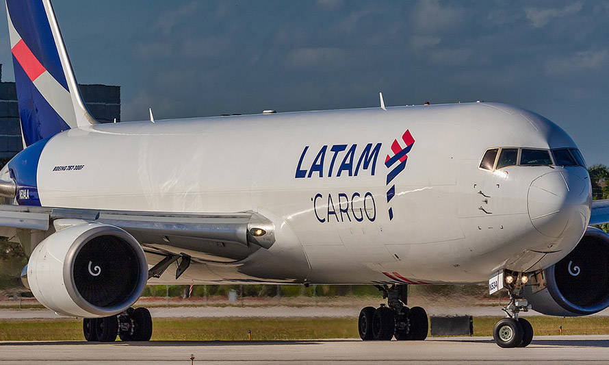 Expansión de flota de LATAM Cargo beneficiará las exportaciones de salmón chileno