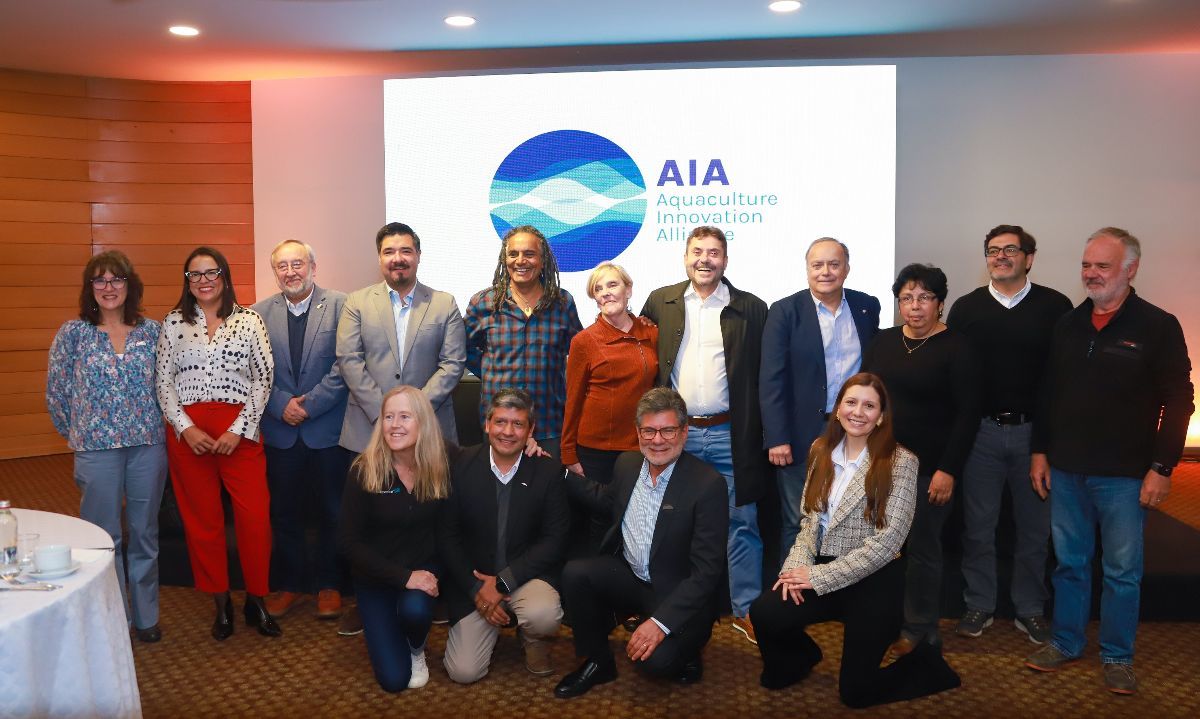 Club Innovación Acuícola celebra importantes hitos en desayuno corporativo internacional