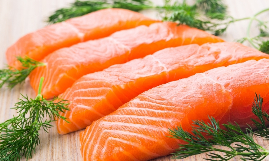 Los Lagos: exportaciones regionales de salmón y trucha caen un 23 % en septiembre